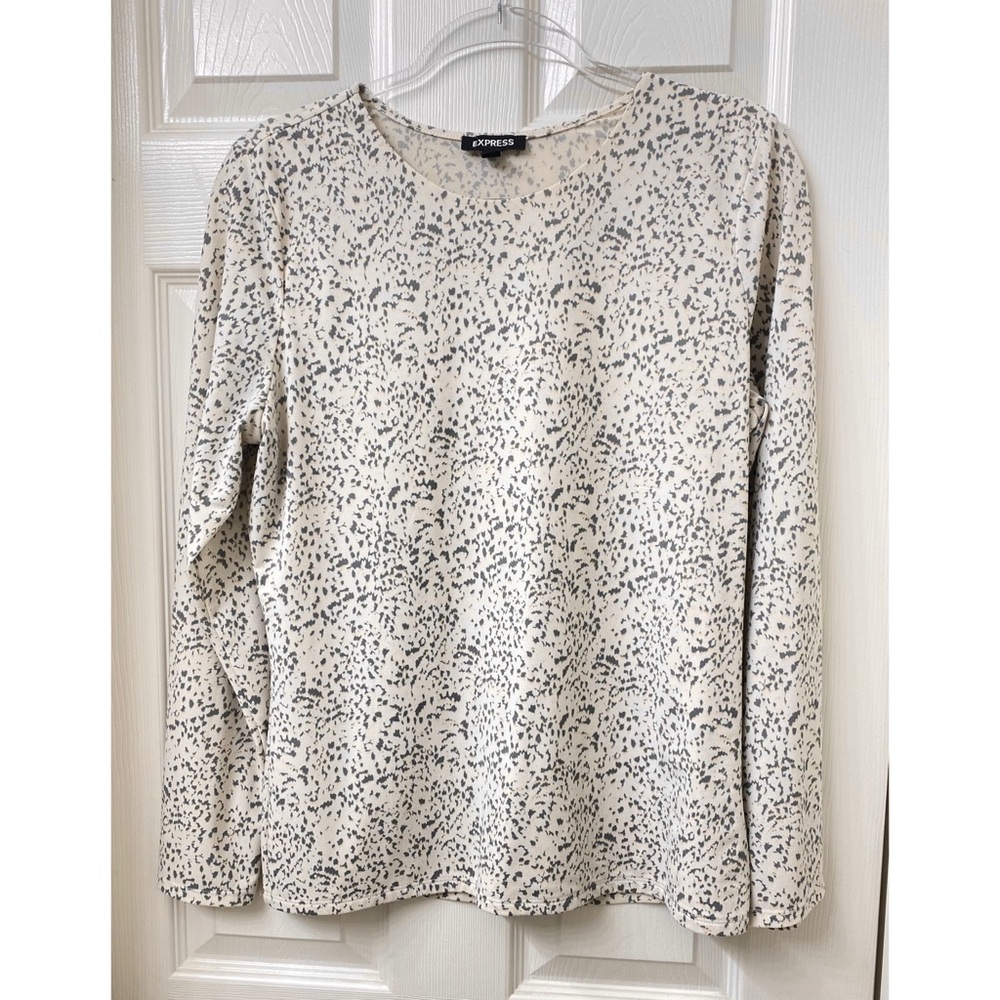Express Women's long sleeve Leopard top size Large